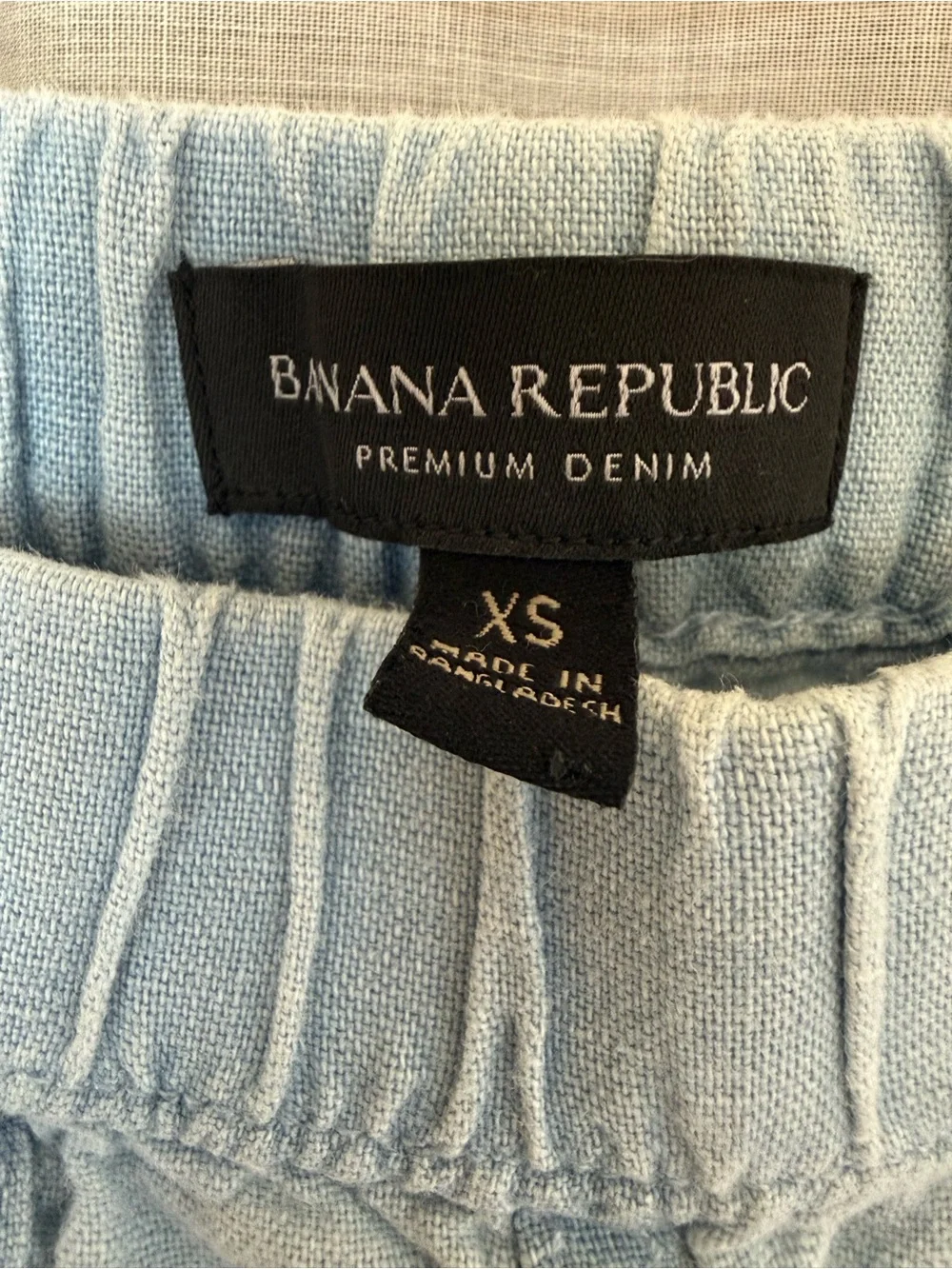 ☁️ Effortless Comfort: Banana Republic Linen-Blend Pants 🌊